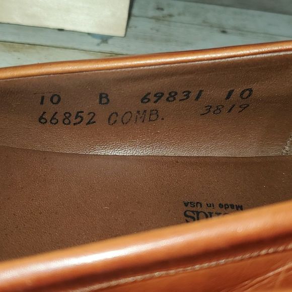 Allen Edmonds Women's Brookline Loafers Cognac Brown Size 10B Ladies Loafers - Picture 8 of 9